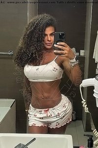 Foto selfie girls Fantasy Moon Milano 3935221521