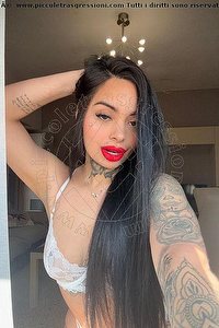 Foto selfie girls Samira Kiss Bergamo 3894234193