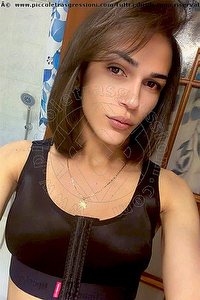 Foto selfie trans Giulia Araujo Torino 3273719219