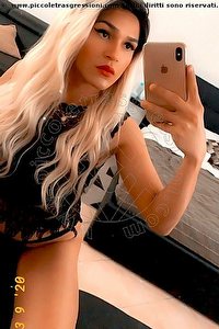 Foto selfie trans Giulia Araujo Torino 3273719219