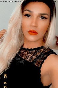 Foto selfie trans Giulia Araujo Torino 3273719219