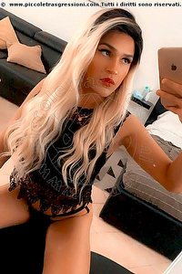 Foto selfie trans Giulia Araujo Torino 3273719219