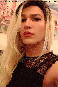 Foto selfie trans Giulia Araujo Torino 3273719219