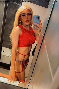 Foto selfie trans Giulia Araujo Torino 3273719219
