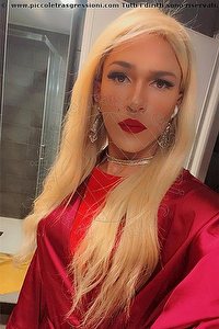 Foto selfie trans escort Giulia Araujo Torino 3273719219