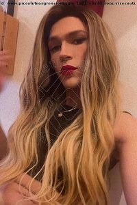 Foto selfie trans escort Giulia Araujo Torino 3273719219