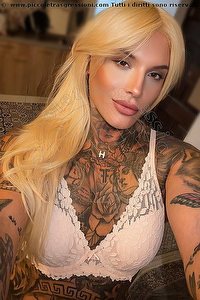 Foto selfie trav escort Gaby Brazil Milano 3932892520