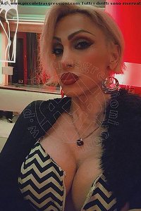 Foto selfie trans Regina Audrey Italiana Monza 3889831116