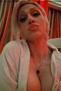 Foto selfie trans Regina Audrey Italiana Monza 3889831116